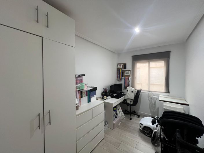 Image No.11-3 Bed Apartment for sale