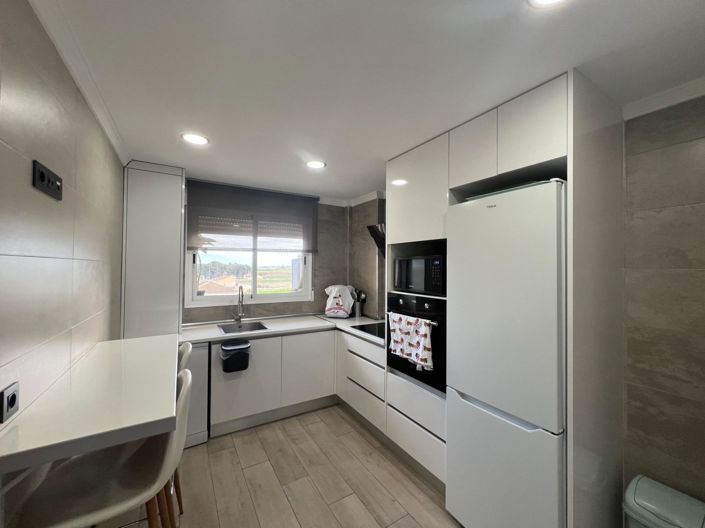 Image No.2-3 Bed Apartment for sale