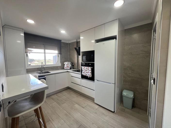 Image No.26-3 Bed Apartment for sale