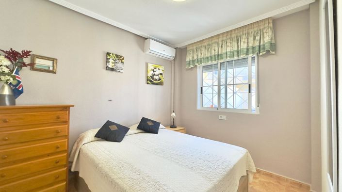 Image No.4-2 Bed Apartment for sale