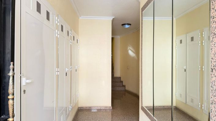 Image No.18-3 Bed Apartment for sale