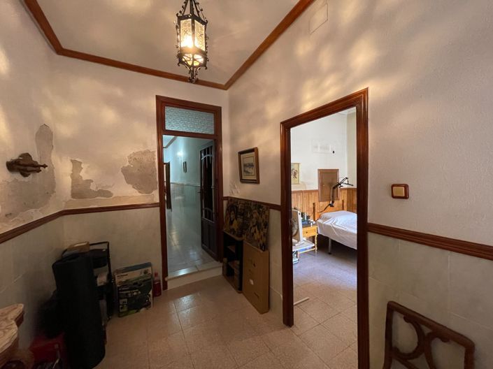 Image No.10-4 Bed Property for sale