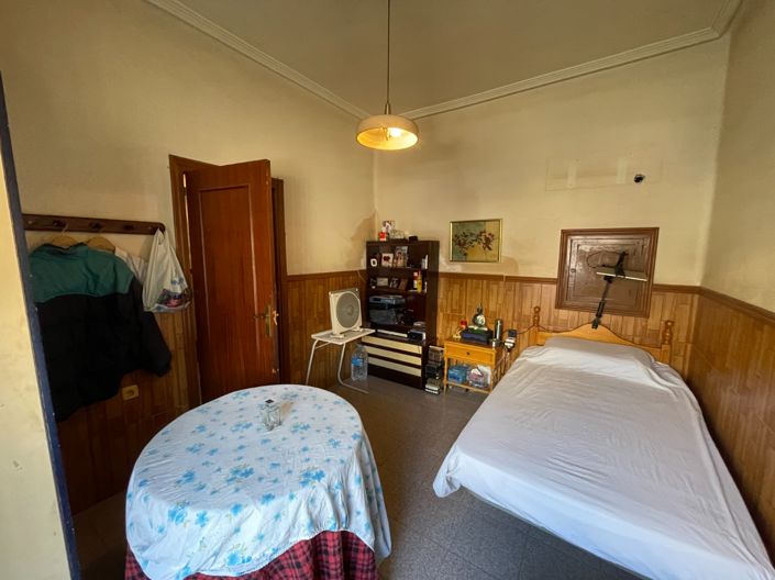 Image No.11-4 Bed Property for sale