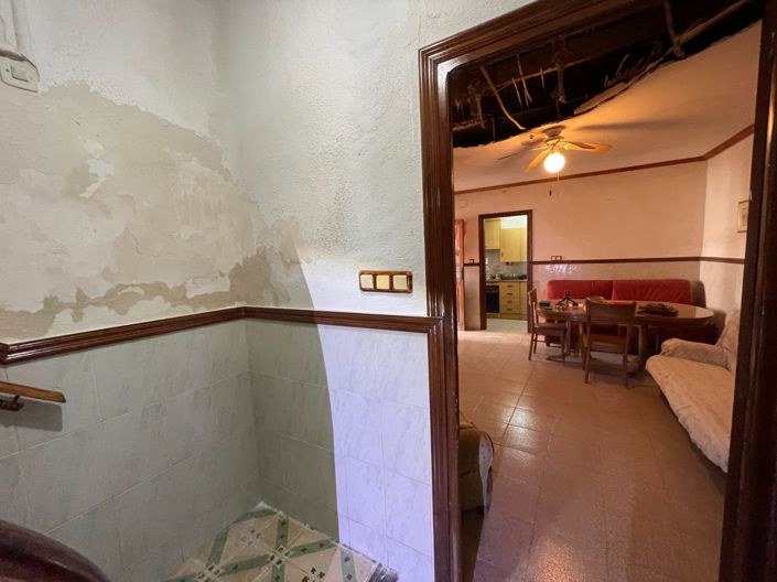 Image No.13-4 Bed Property for sale