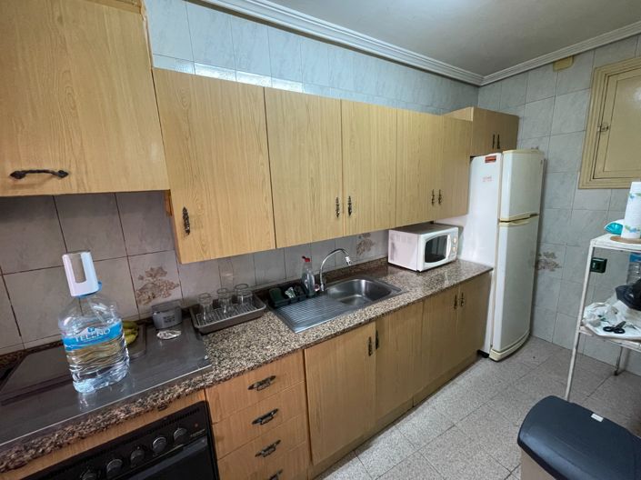 Image No.14-4 Bed Property for sale