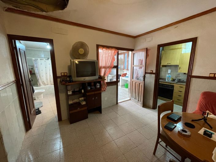 Image No.7-4 Bed Property for sale