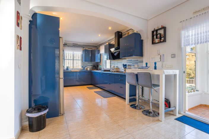 Image No.19-3 Bed Villa for sale
