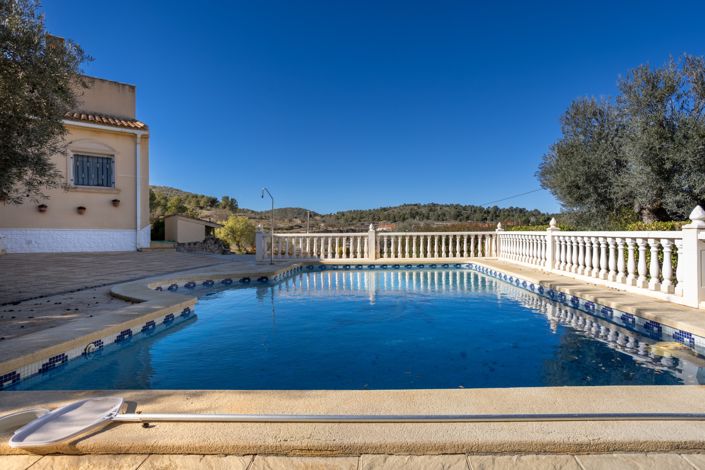 Image No.5-3 Bed Villa for sale