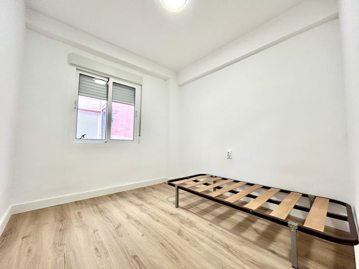 Image No.13-3 Bed Apartment for sale