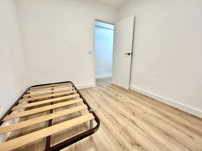 Image No.14-3 Bed Apartment for sale