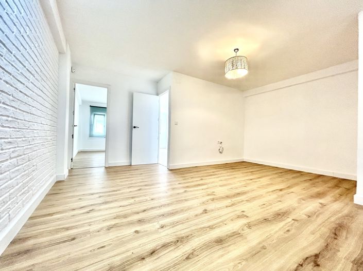 Image No.3-3 Bed Apartment for sale
