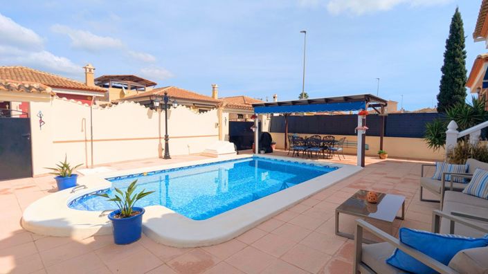 Image No.6-3 Bed Villa for sale