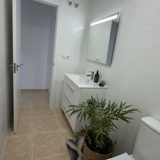 Image No.8-2 Bed Apartment for sale