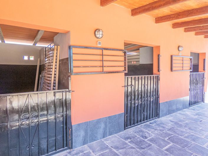 Image No.42-6 Bed Villa for sale