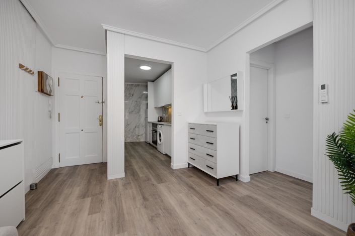 Image No.10-1 Bed Apartment for sale