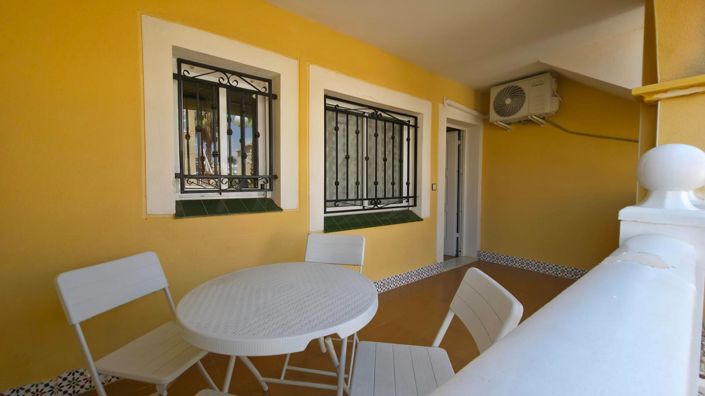 Image No.3-Appartement de 2 chambres à vendre à Torrevieja