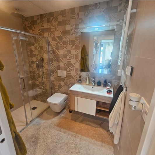 Image No.16-4 Bed Apartment for sale