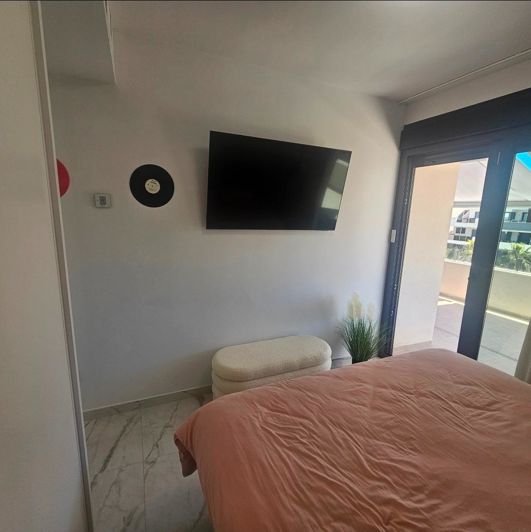 Image No.21-4 Bed Apartment for sale
