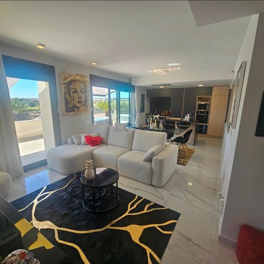 Image No.4-4 Bed Apartment for sale