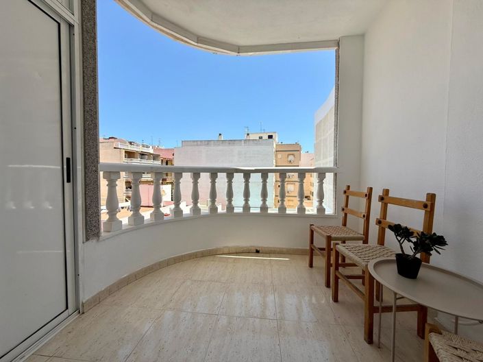 Image No.22-2 Bed Apartment for sale