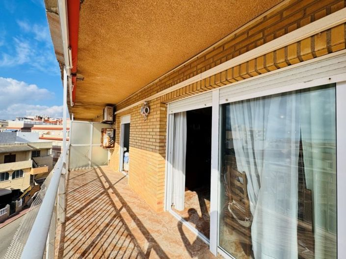 Image No.8-2 Bed Apartment for sale