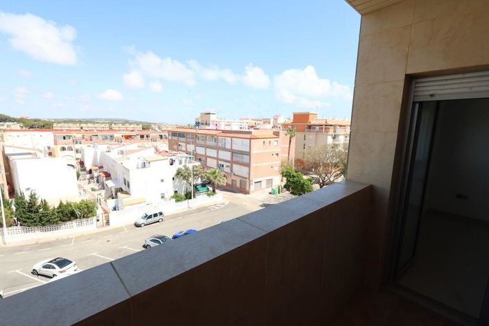 Image No.3-Appartement de 3 chambres à vendre à Torrevieja