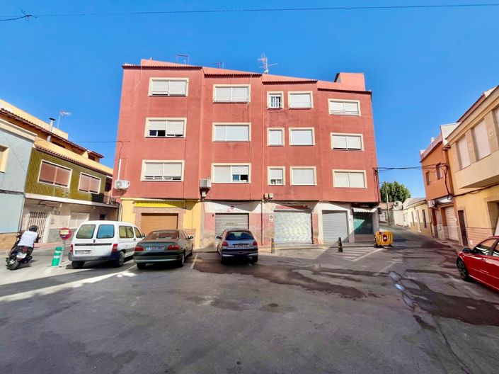 Image No.11-3 Bed Apartment for sale