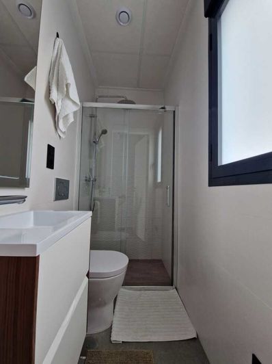 Image No.12-3 Bed Property for sale