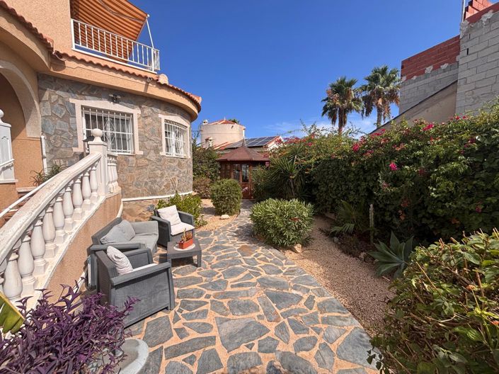 Image No.11-3 Bed Villa for sale