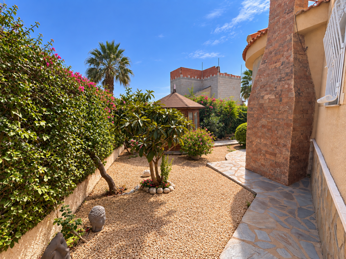 Image No.8-3 Bed Villa for sale