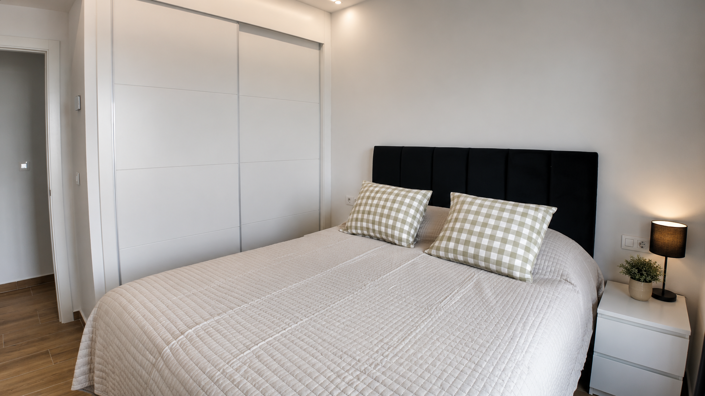 Image No.23-3 Bed Apartment for sale
