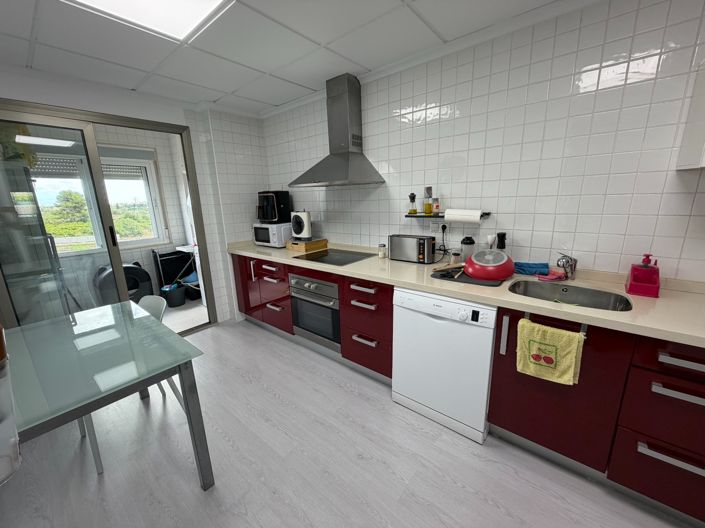 Image No.12-3 Bed Apartment for sale