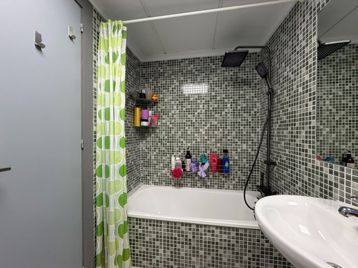 Image No.17-3 Bed Apartment for sale