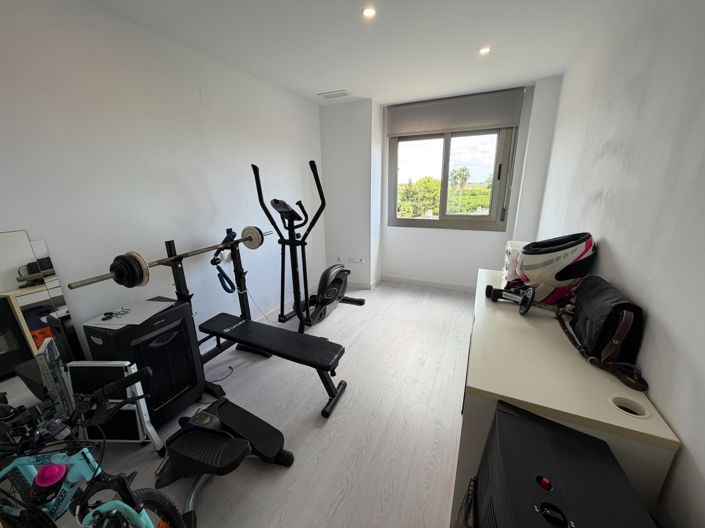 Image No.28-3 Bed Apartment for sale