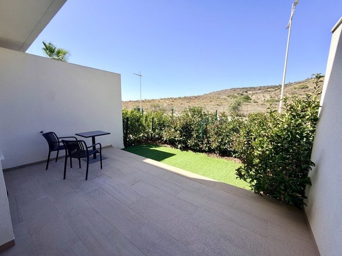 Image No.20-2 Bed Apartment for sale