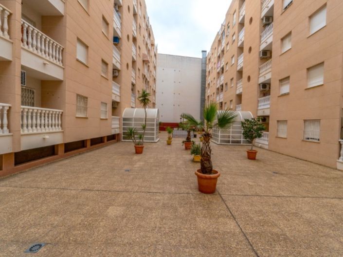 Image No.22-Appartement de 2 chambres à vendre à Torrevieja