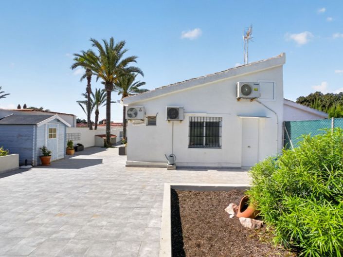 Image No.26-3 Bed Villa for sale