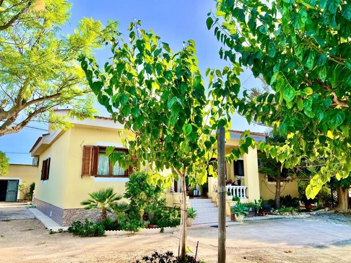 Image No.9-4 Bed Villa for sale