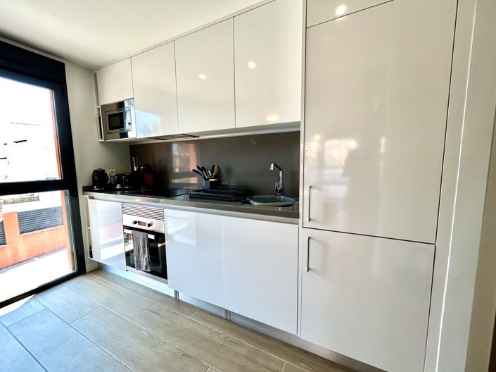 Image No.14-2 Bed Apartment for sale