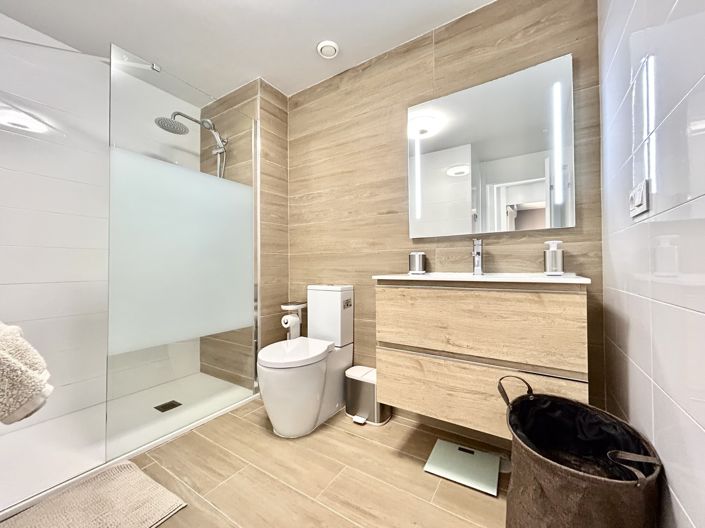 Image No.21-2 Bed Apartment for sale