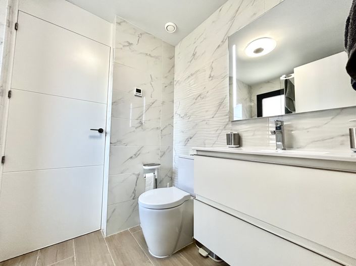 Image No.25-2 Bed Apartment for sale