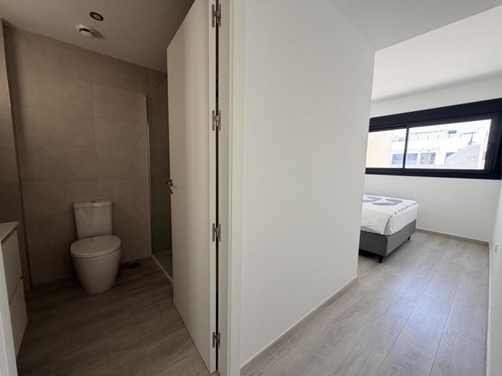 Image No.18-2 Bed Apartment for sale