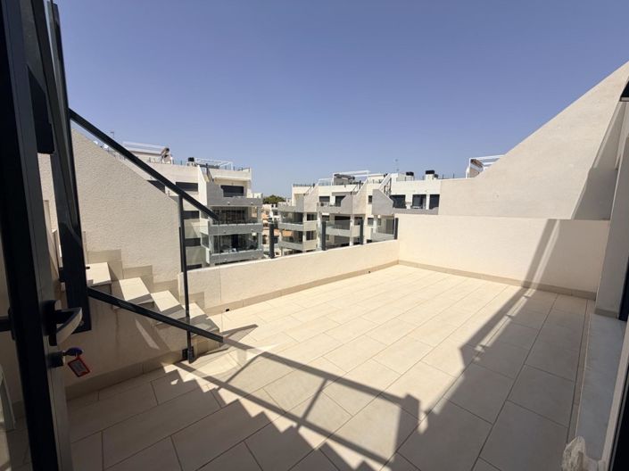 Image No.21-2 Bed Apartment for sale