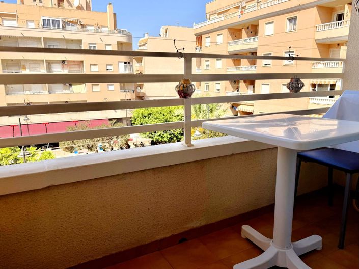 Image No.17-2 Bed Apartment for sale