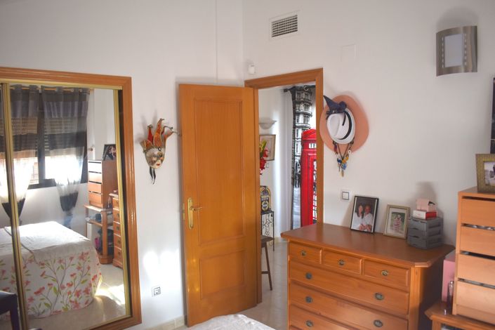 Image No.20-3 Bed Villa for sale