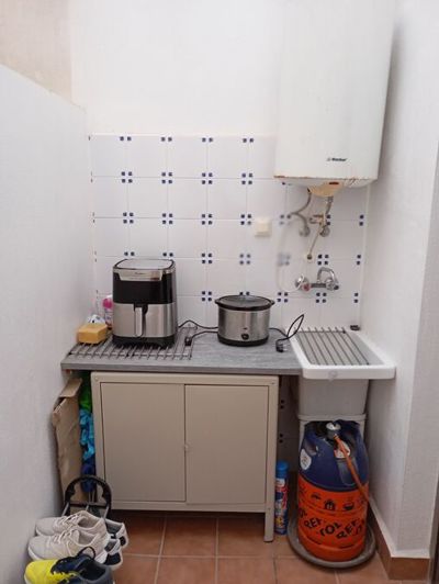 Image No.12-3 Bed Property for sale