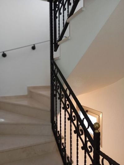 Image No.28-3 Bed Property for sale