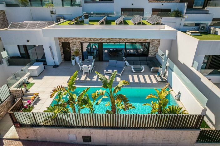 Image No.3-4 Bed Villa for sale