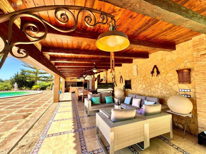 Image No.13-4 Bed Villa for sale
