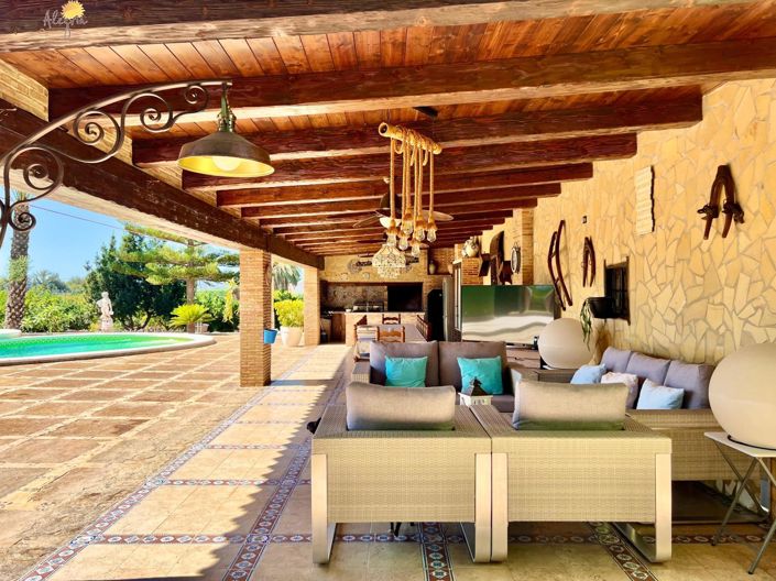 Image No.15-4 Bed Villa for sale